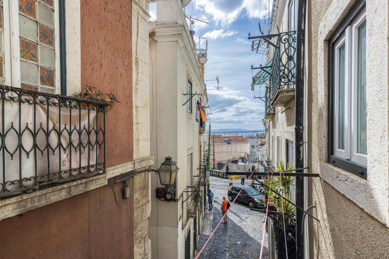 Alfama'S Heart Apartment By Lovelystay Lisboa Extérieur photo